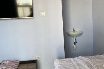 Schronisko Linobi Homestay