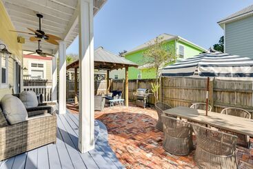 Lemoncello Cottage:  Walk To Blue Mountain Beach!