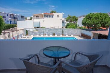 Aparthotel Saltriver Rooms