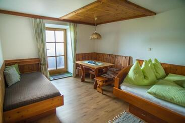 ホテル Bauernhofferien Oberdürnberg