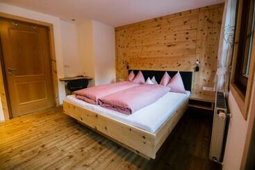 ホテル Gaestehaus Berger