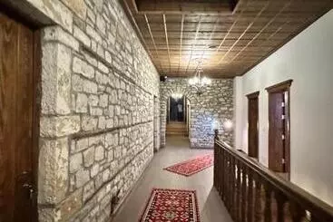 هتل Koroni Boutique