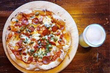 בית מלון כפרי The Queen Vic