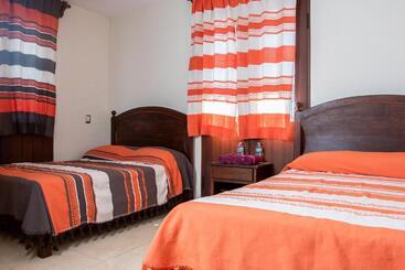 ユースホステル Posada Naím