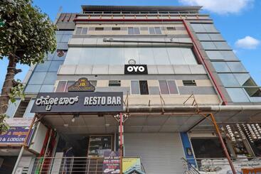 Hotel J.b. Boarding And Lodging