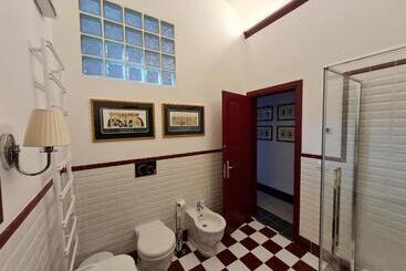 B&b Residenza D Epoca La Nostra Casa Tra Le Torri