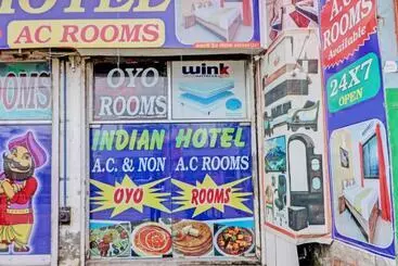 ホテル Oyo Indian