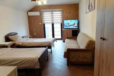 Pensionat Apartmani Lena