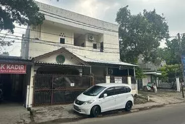 Hotel Oyo 93379 S12