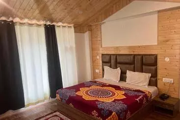 Hotel Rajhans Resorts