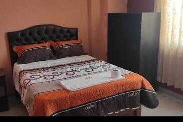 Pension Hostal Llaut