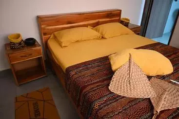 Pension Les Amazones Rouges Maison Moderne Et Chaleureuse