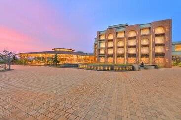 Szálloda Urbane By Treat