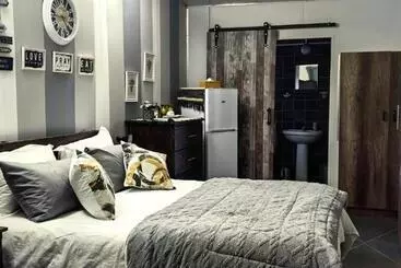 ペンション Darmayhouse Guest House