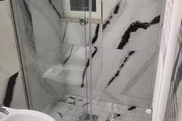 ペンション Relax En Suites
