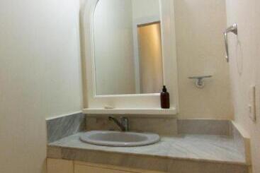 Casa Tzunun Airport B&b