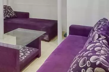 Hotel Reddoorz At Jalan Pangkal Perjuangan Karawang