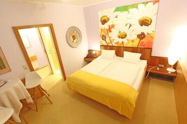 Hotel Malerwinkl Restaurant + Kunst