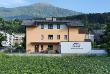 هتل Pension Friedl