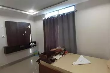 ホテル Hilsan Residency And