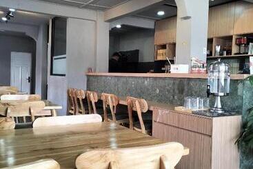 Pensjonat Otousan House