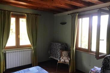 Abakainon Country B & B