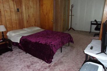 Bed and Breakfast Niceshortstaymassena