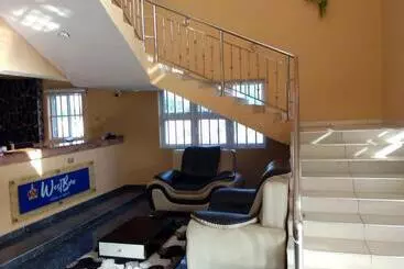 Westbro Hotel And Suites