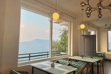 Отель Himalayas By The Lake Hill   Mukteshwar