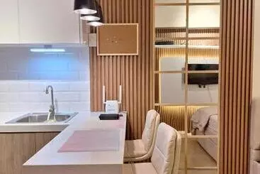 アパートホテル Iloilo Travellers Zen Zone