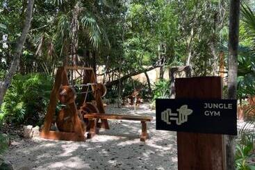 Aparthotel Arena Tuane