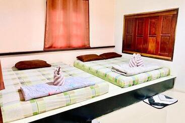 Otel Relax Camp Resort Kaeng Krachan