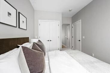 酒店 Top Notch 2br In Upper East Mins To Central Park