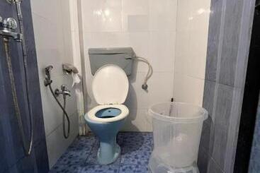 Hotell Hakuna Matata   Budget Stay At Arambol Beach, Goa