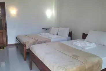 Alberg Nineart Resort
