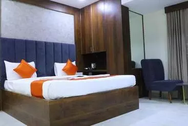 Hotel Jb S Minerva Grand