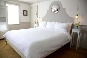 Hotel Eben House
