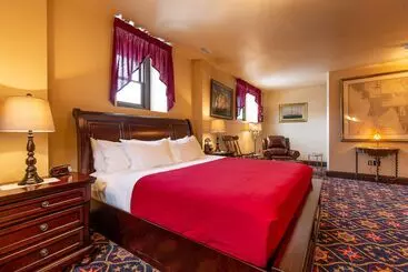 ホテル Steele Mansion Inn & Gathering Hub
