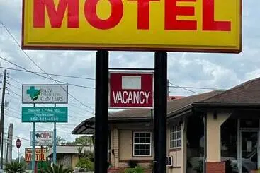 Shangri La Motel