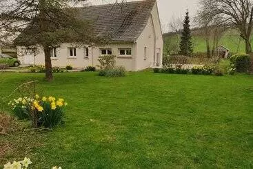 Bed and Breakfast Au Pied De La Colline