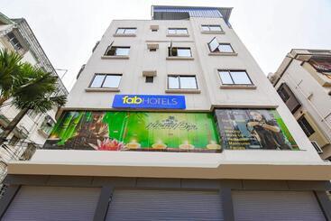 Fabhotel Divine Chariot