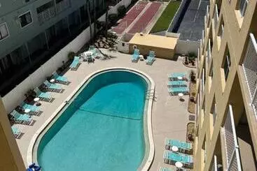 هتل آپارتمان Ponce De Leon Towers