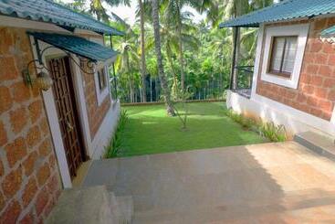 Atmani Waterfront Resort