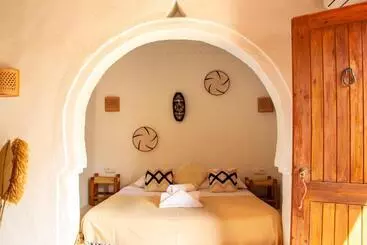 Majatalo Dar Shams
