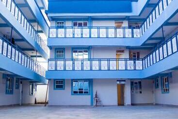 تختخواب و صبحانه Nyluxe Place