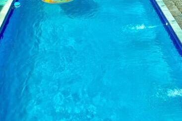 فندق Tree House Samanea Lodge