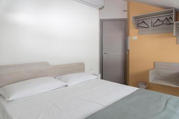 Hz Bed & Breakfast And Appartments