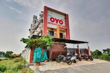 Oyo Flagship Jamtha Hotel Guest House
