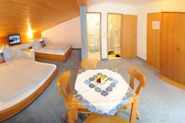 Bed and Breakfast Gästehaus Standardhaus