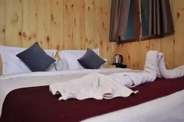Hotel Beyond Stay Ananhyam Resort Sattal